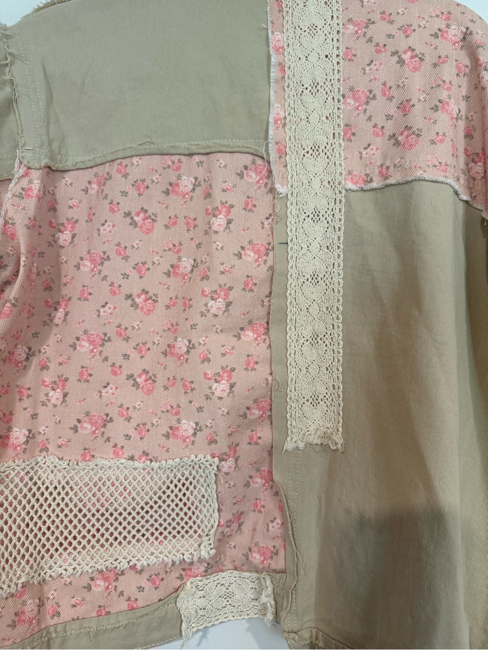 POL Patchwork Denim Jacket in Taupe and Blush Accents - Picture 5 of 5